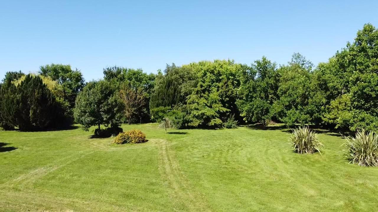 Le Gite De La Riviere - Samatan Exterior foto